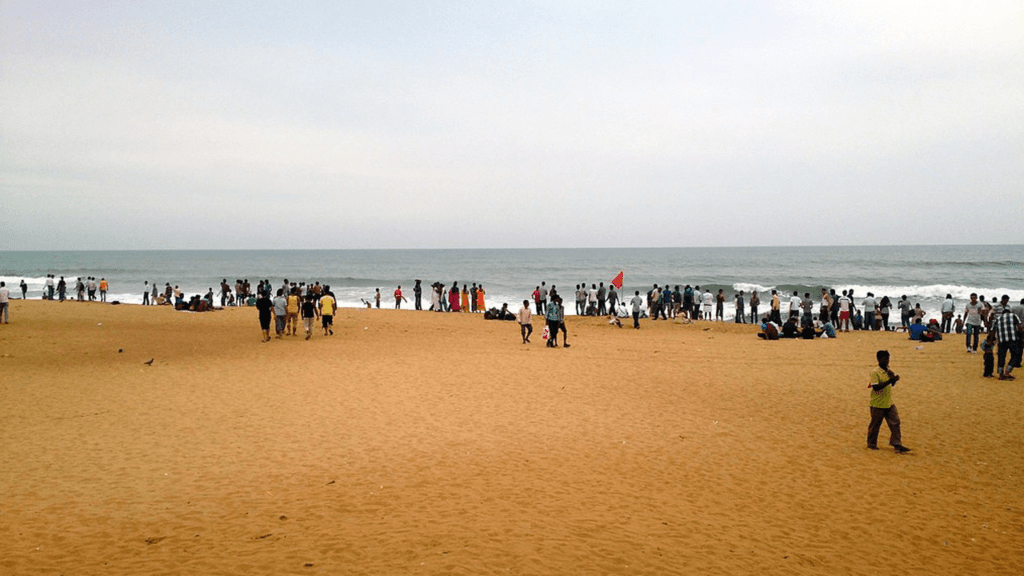 Top 10 Most beautiful Tourist Places in India Goa Calangute Beach