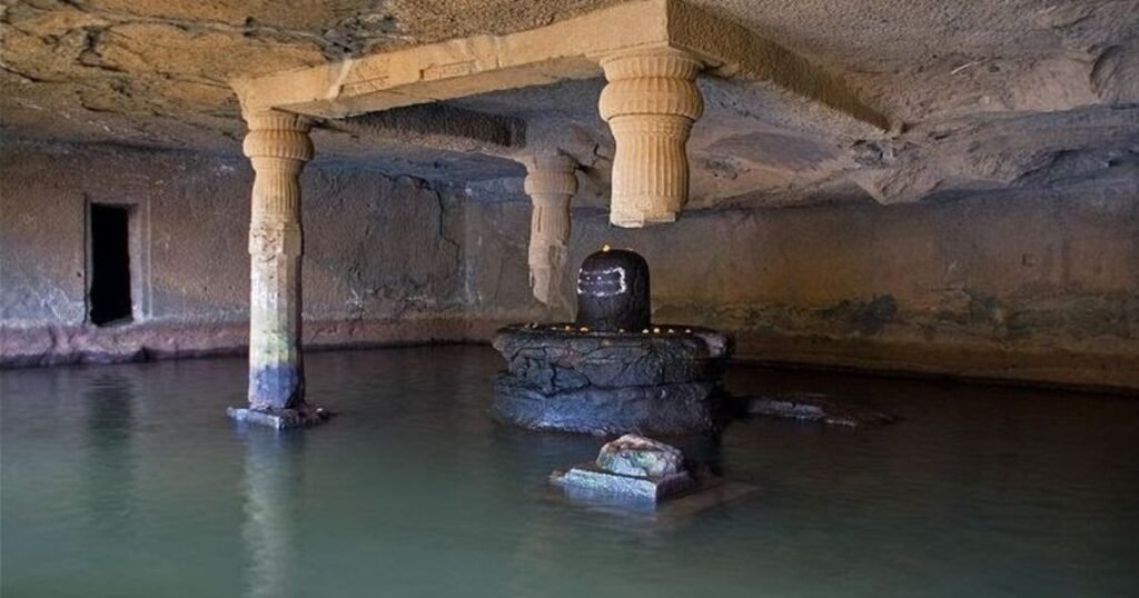 Kedareshwar Cave Temple